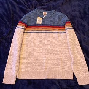“FAHERTY” Brand sweater.
